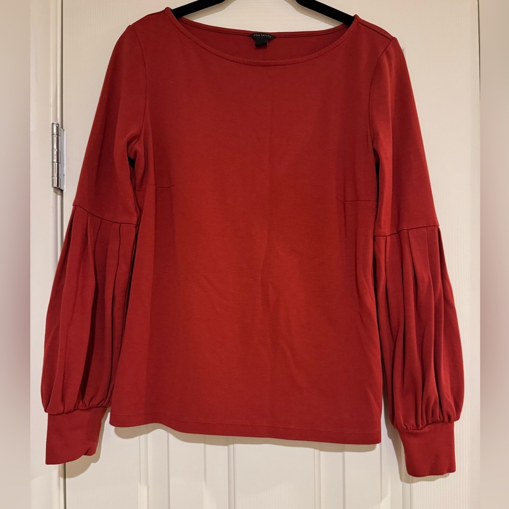 Ann Taylor rust / brick red color long sleeve top in size Small